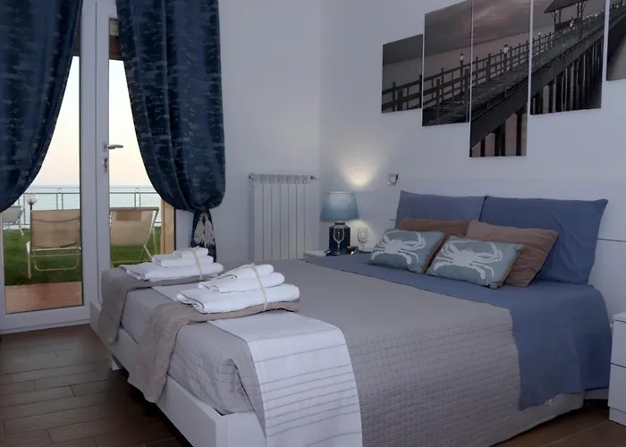 Bed and Breakfast Sunset House 4*