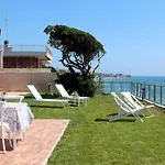 Alojamento de Acomodação e Pequeno-almoço Sunset House 3*