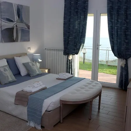 Sunset House Bed & Breakfast